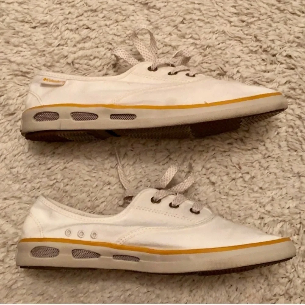 COLUMBIA Vulc N Vent Lace Up Sneakers Sz 8.5NWOT